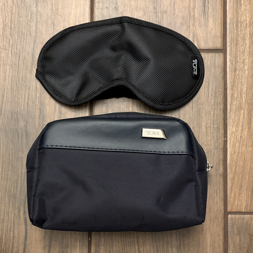 Tumi for Delta Small Black Toiletry Bag with eye mask